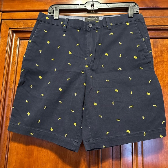 Banana Republic Aiden Navy Blue Shorts with Yellow Moon Pattern - Picture 1 of 7